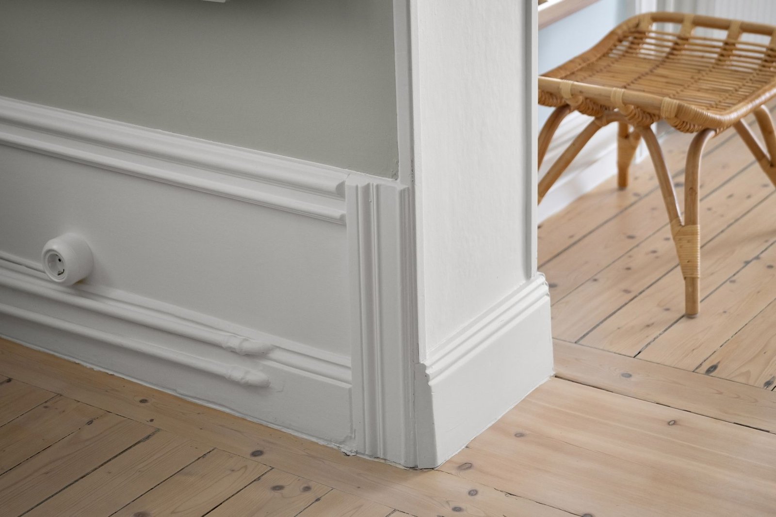 Skirting, Edging & Floor Accessories