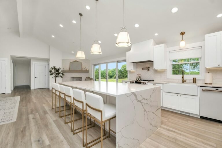 Kitchen Island Ideas for New Homes: 25 Designs