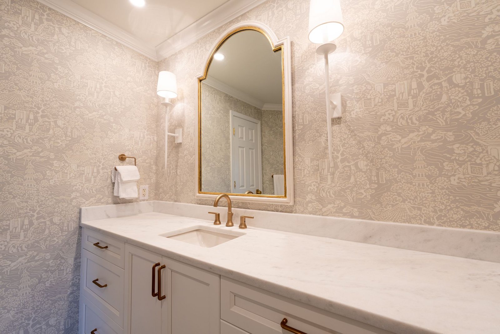 Custom Bathroom Vanities
