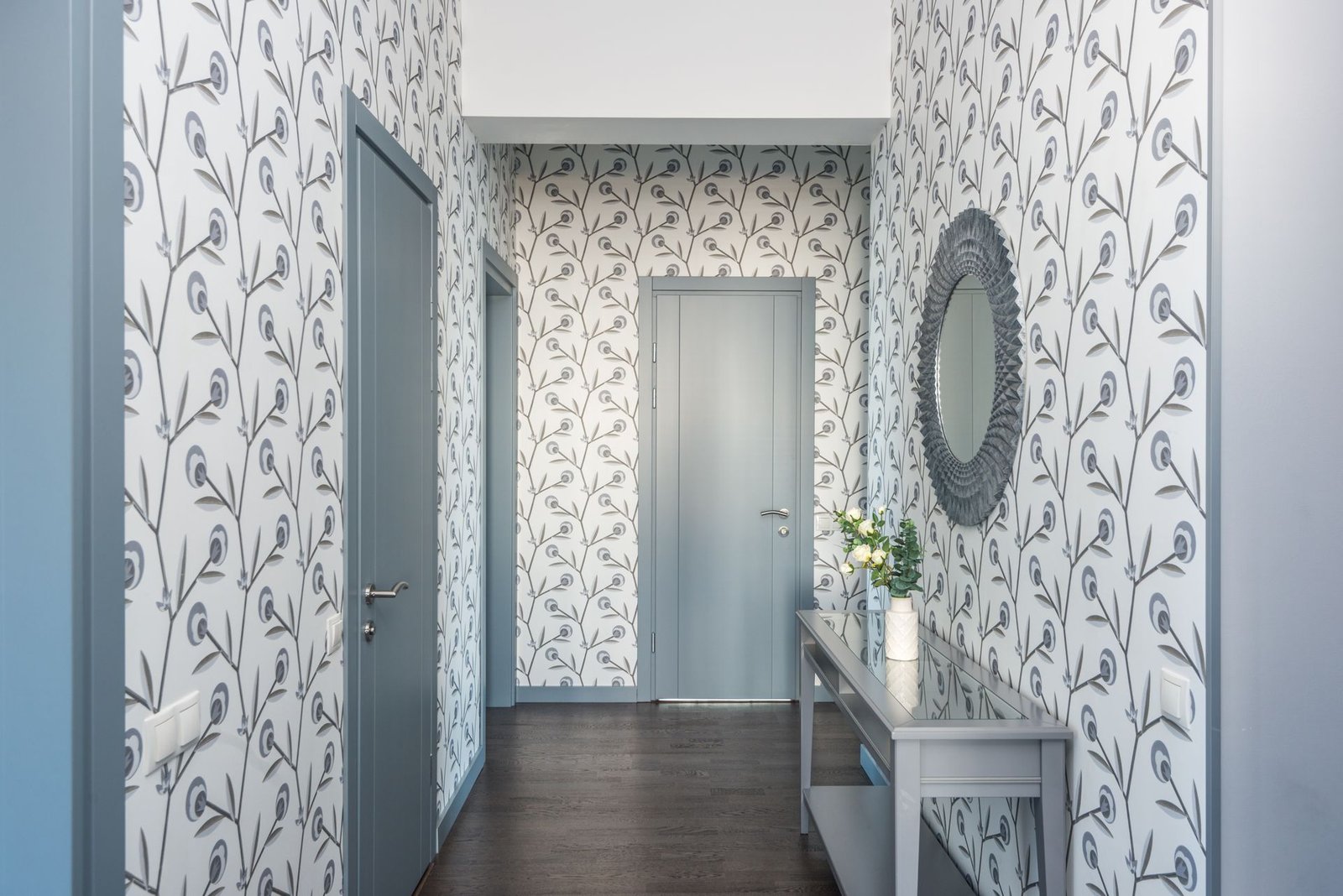 Decorative & Accent Furniture
