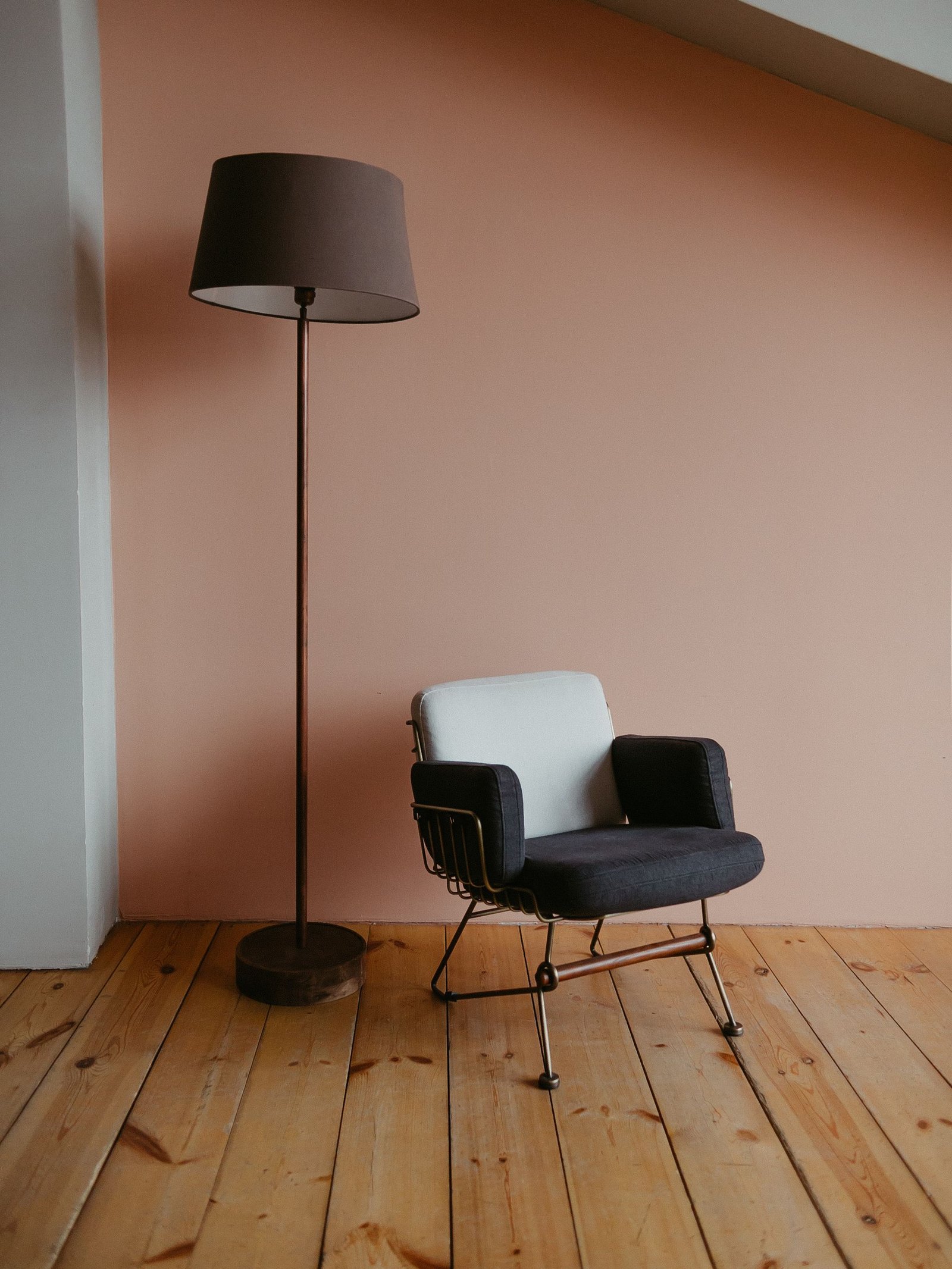Wall Floor & Table Lamps