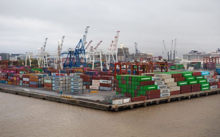Incoterms Explained for Homeowners: FOB, CIF and DDP in Plain English